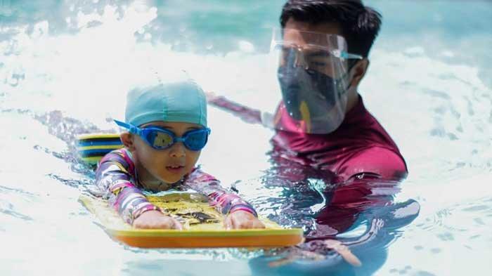 ilustrasi-renang-di-fun-swimming-academy-surabaya-ilustrasi-anak-renang